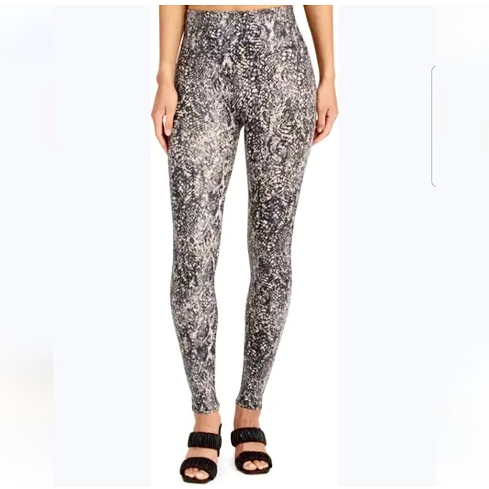 SPANX Black and Gray Patterned Shimmer Snake Print Leggings